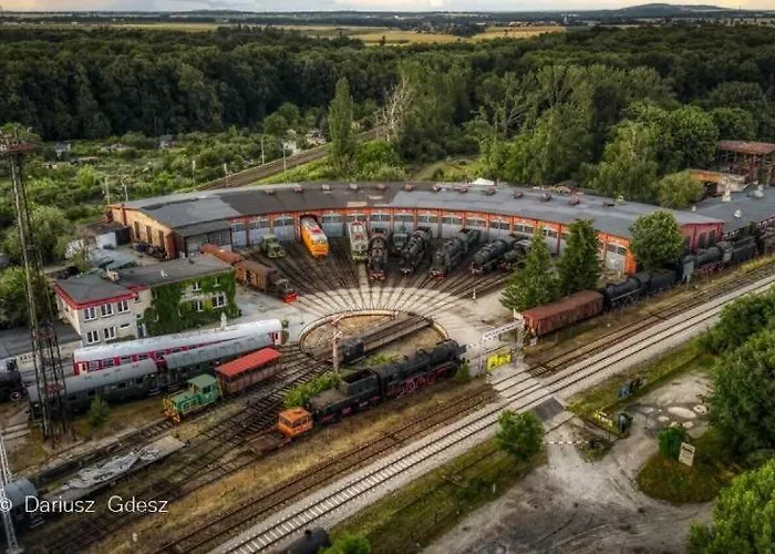 Kemp Wagony Sypialne W Muzeum Kolejnictwa